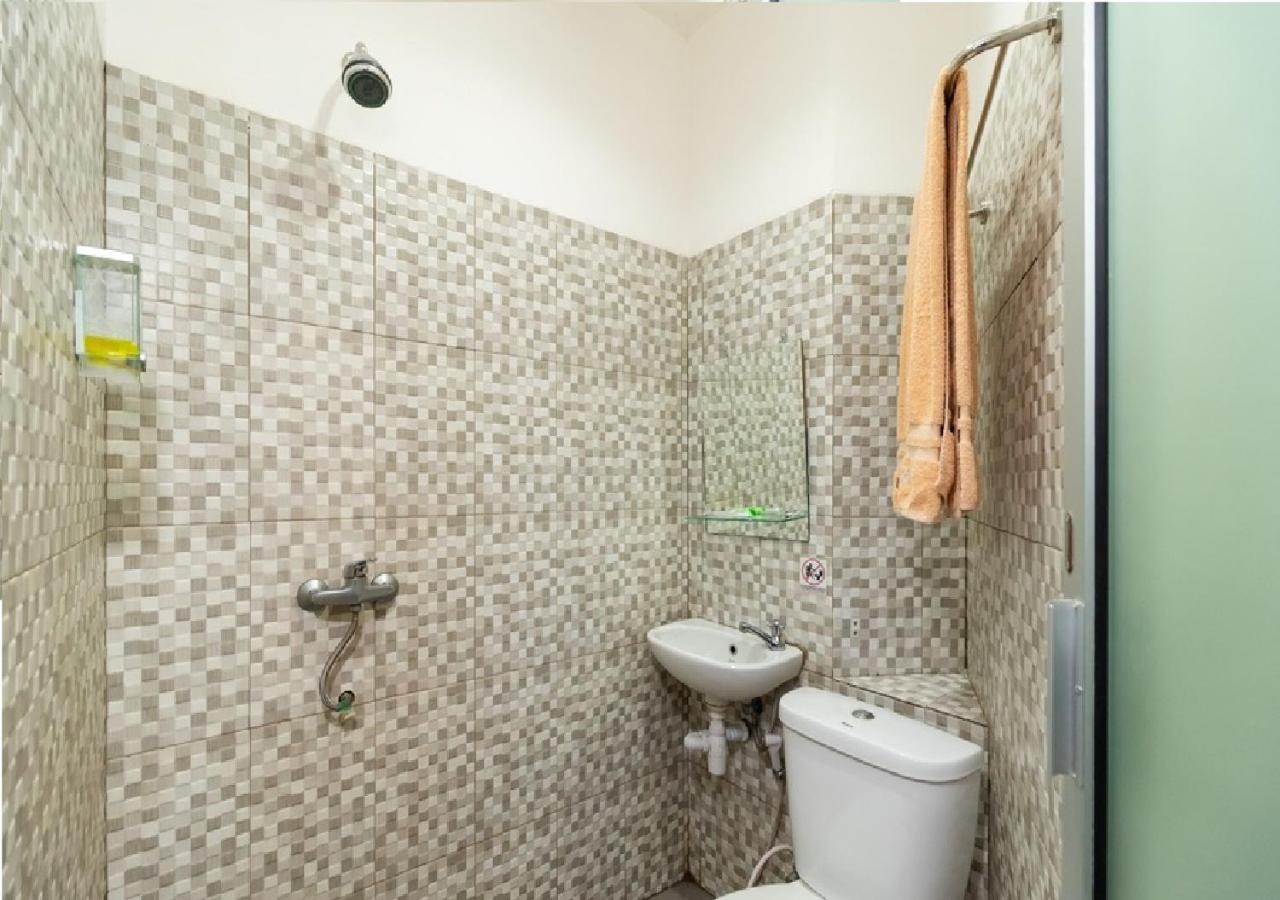Hotel Domino Палембанг Экстерьер фото