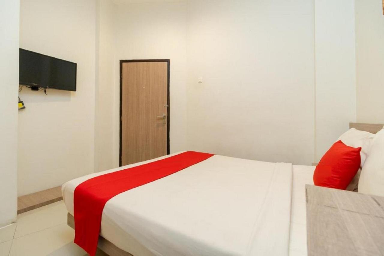 Hotel Domino Палембанг Экстерьер фото